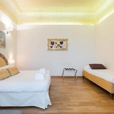Roommo Ghiberti Firenze