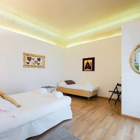 Roommo Ghiberti فلورنس